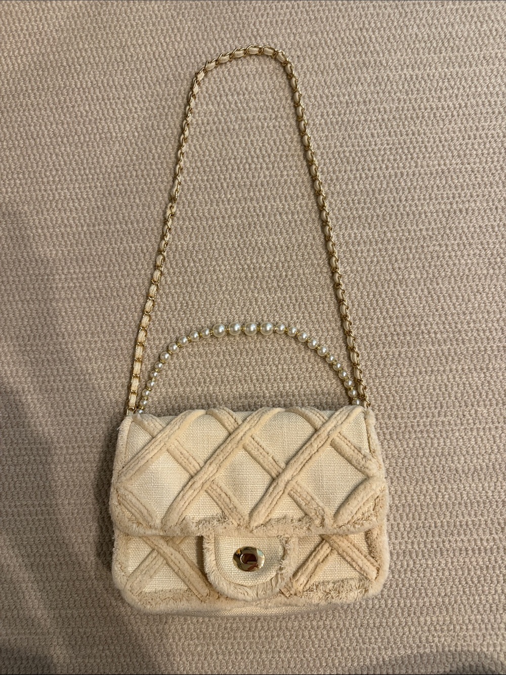 Cream Quilted Pearl-Handle Shoulder Bag. Never used